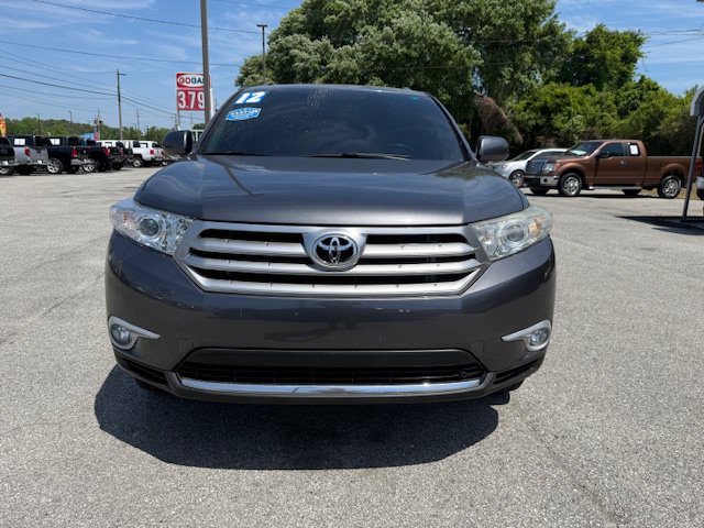 Used 2012 Toyota Highlander Limited w/ Tow Pkg FWD image 2