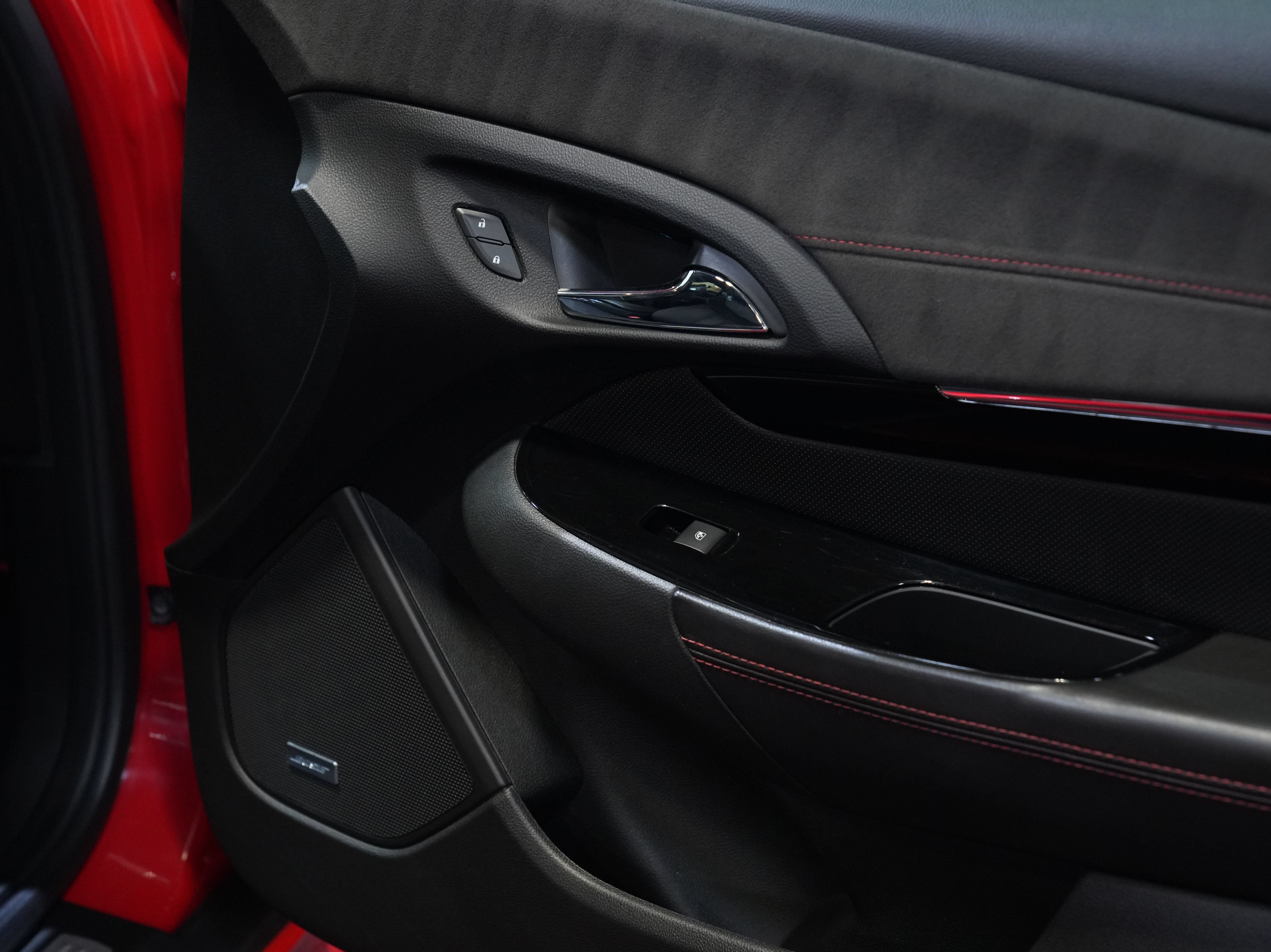 Used 2014 Chevrolet SS RWD image 24