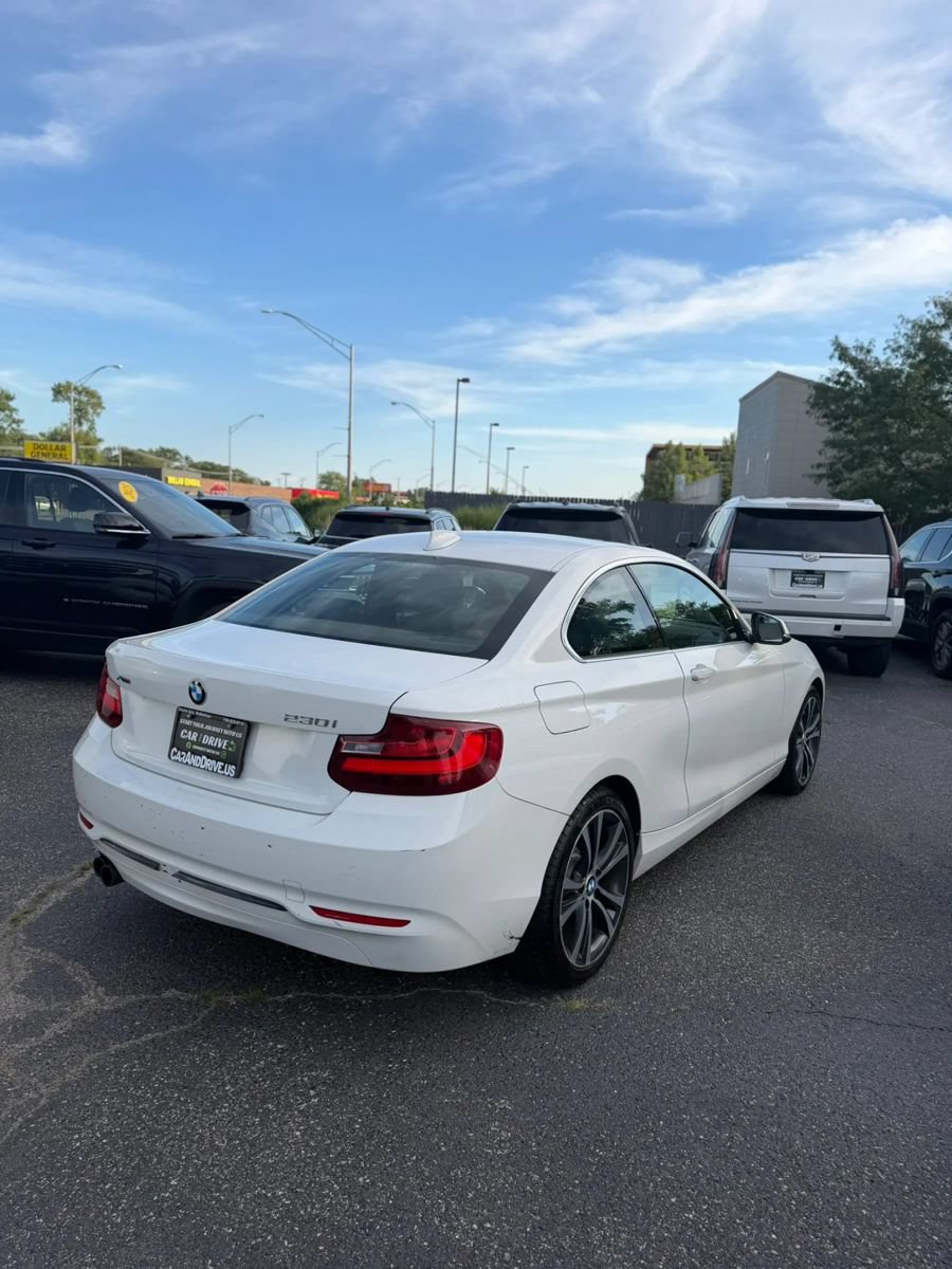 Used 2017 BMW 230i xDrive Coupe AWD/4WD image 5