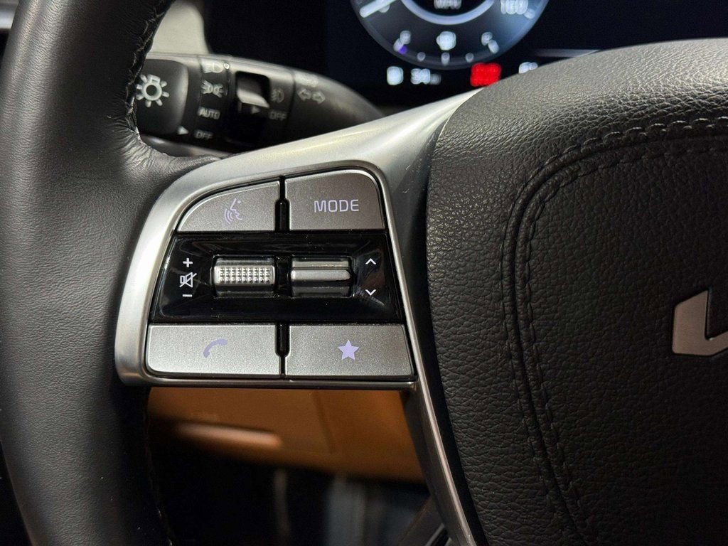 Used 2023 Kia Telluride SX Prestige X-Line image 11