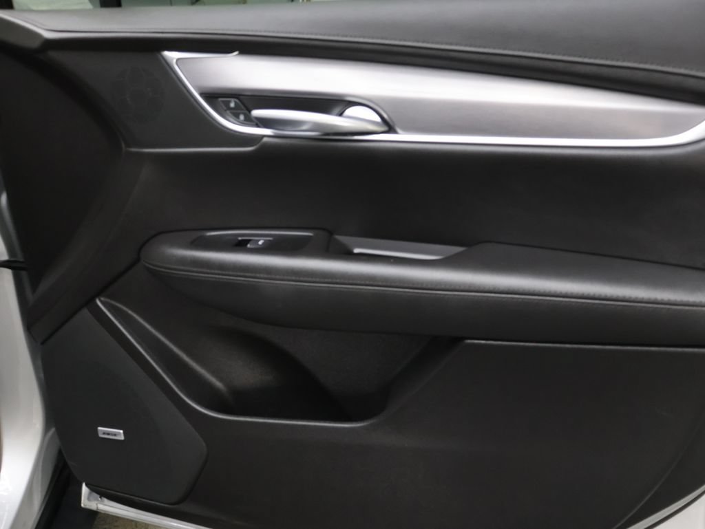 Used 2019 Cadillac XT5 Premium Luxury FWD image 11