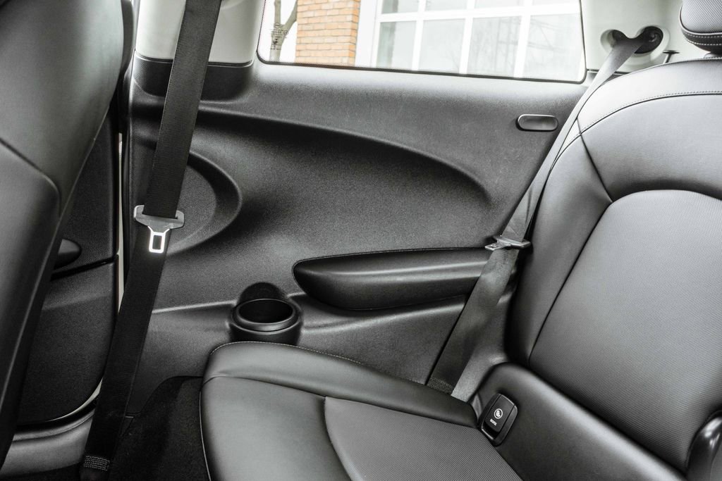 Used 2020 MINI Cooper 2-Door Hardtop image 28