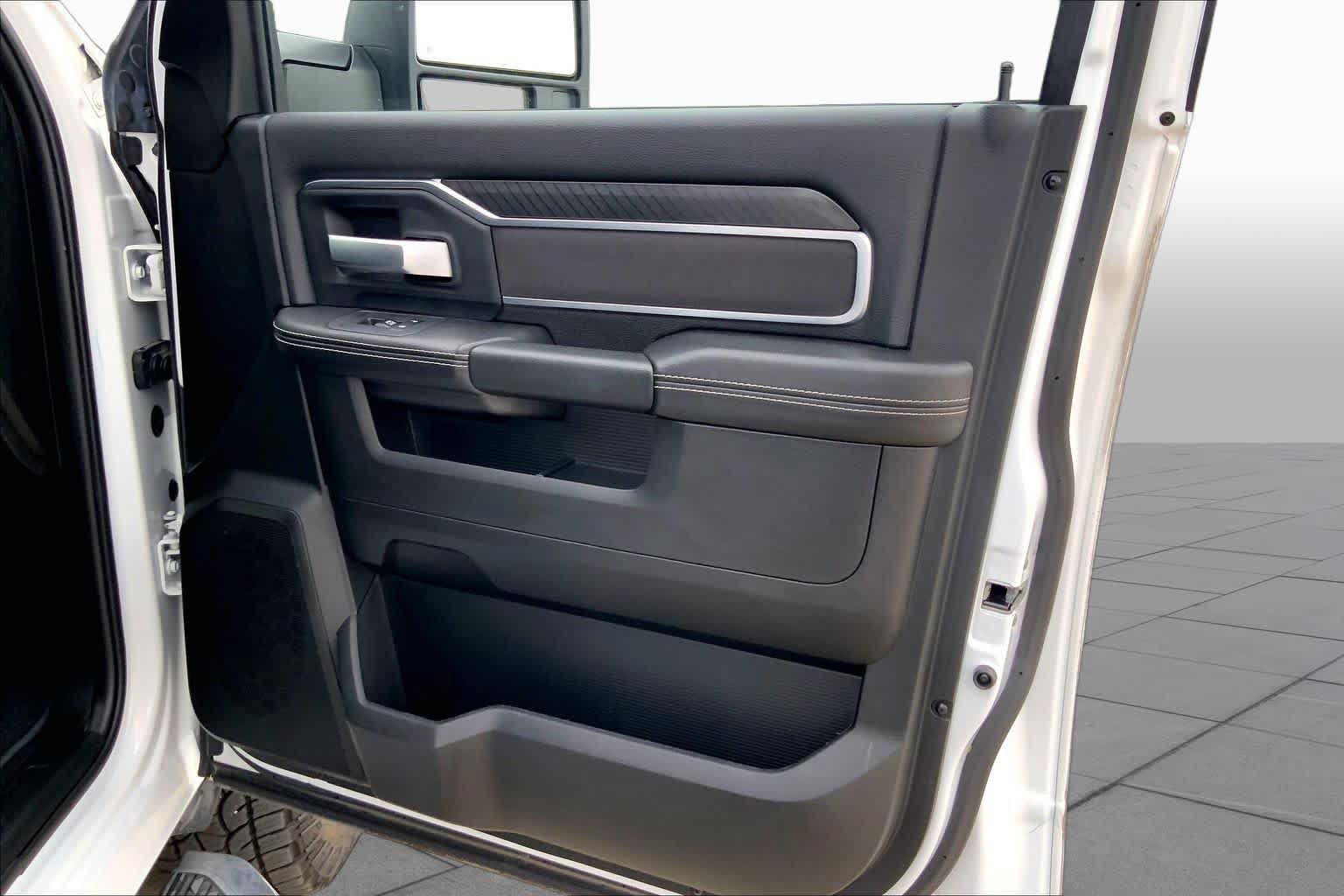 Used 2025 RAM 2500 Big Horn AWD/4WD image 20