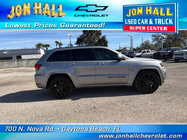 Used 2018 Jeep Grand Cherokee Altitude image 16