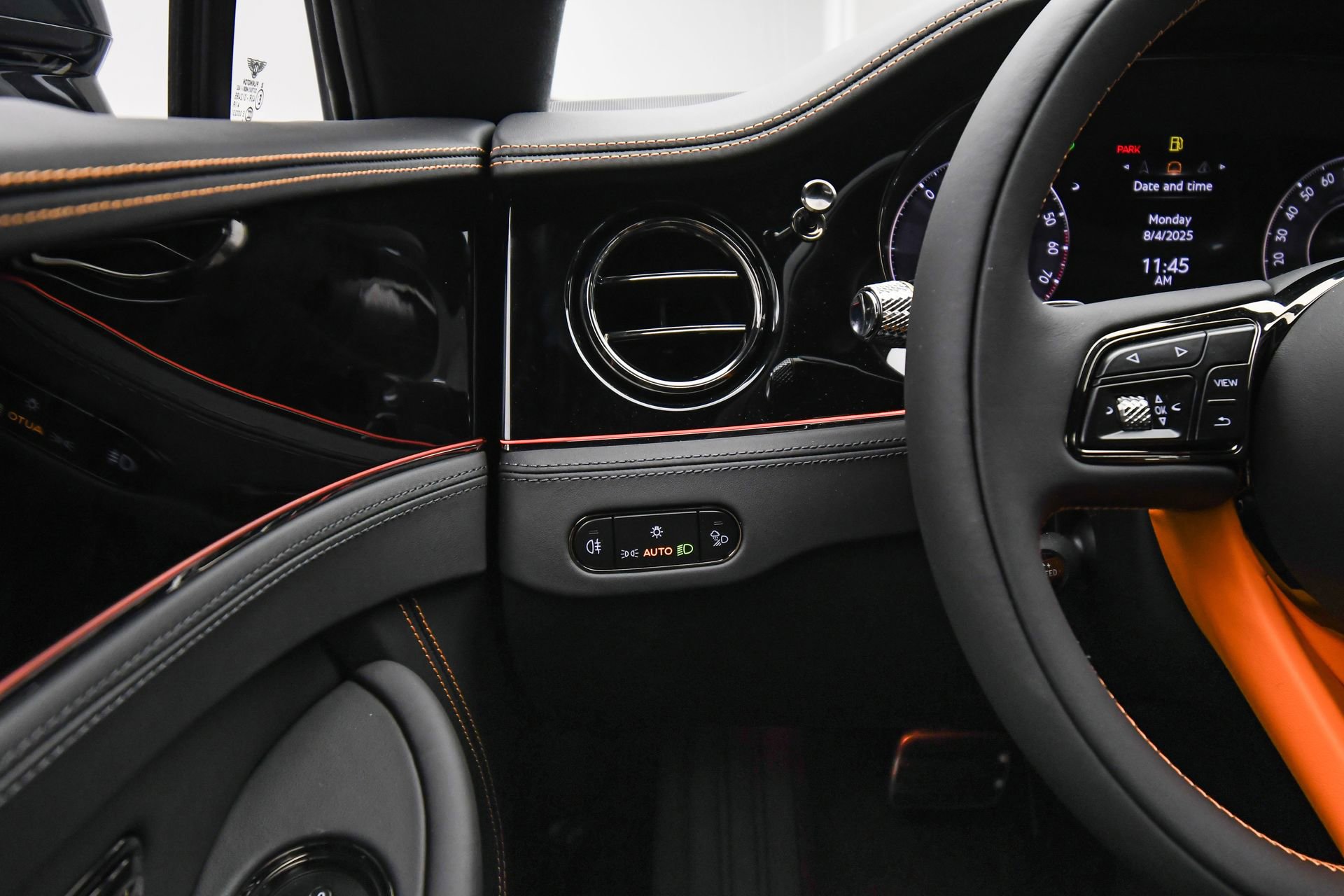 New 2025 Bentley Continental GT image 32