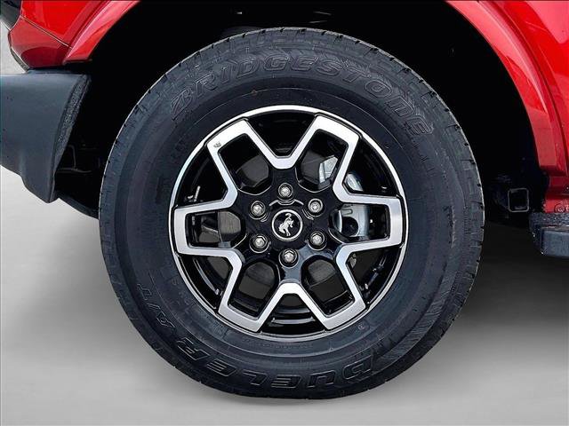 Used 2024 Ford Bronco Outer Banks AWD/4WD image 10