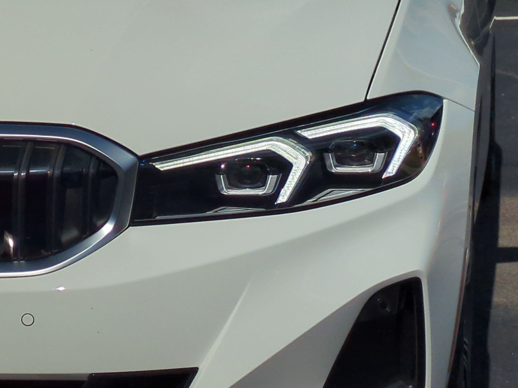 Certified 2023 BMW 330i Sedan w/ Premium Package RWD image 6