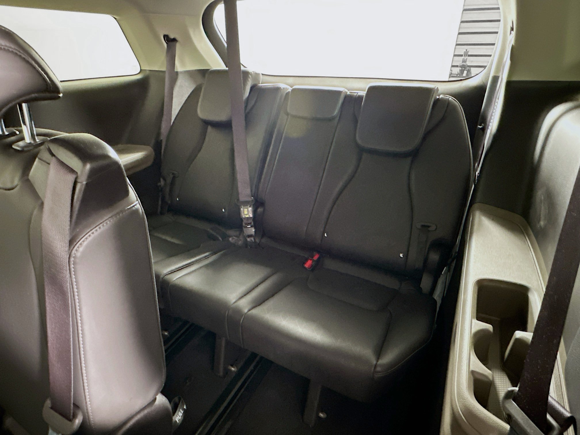 Used 2026 Kia Carnival FWD image 27