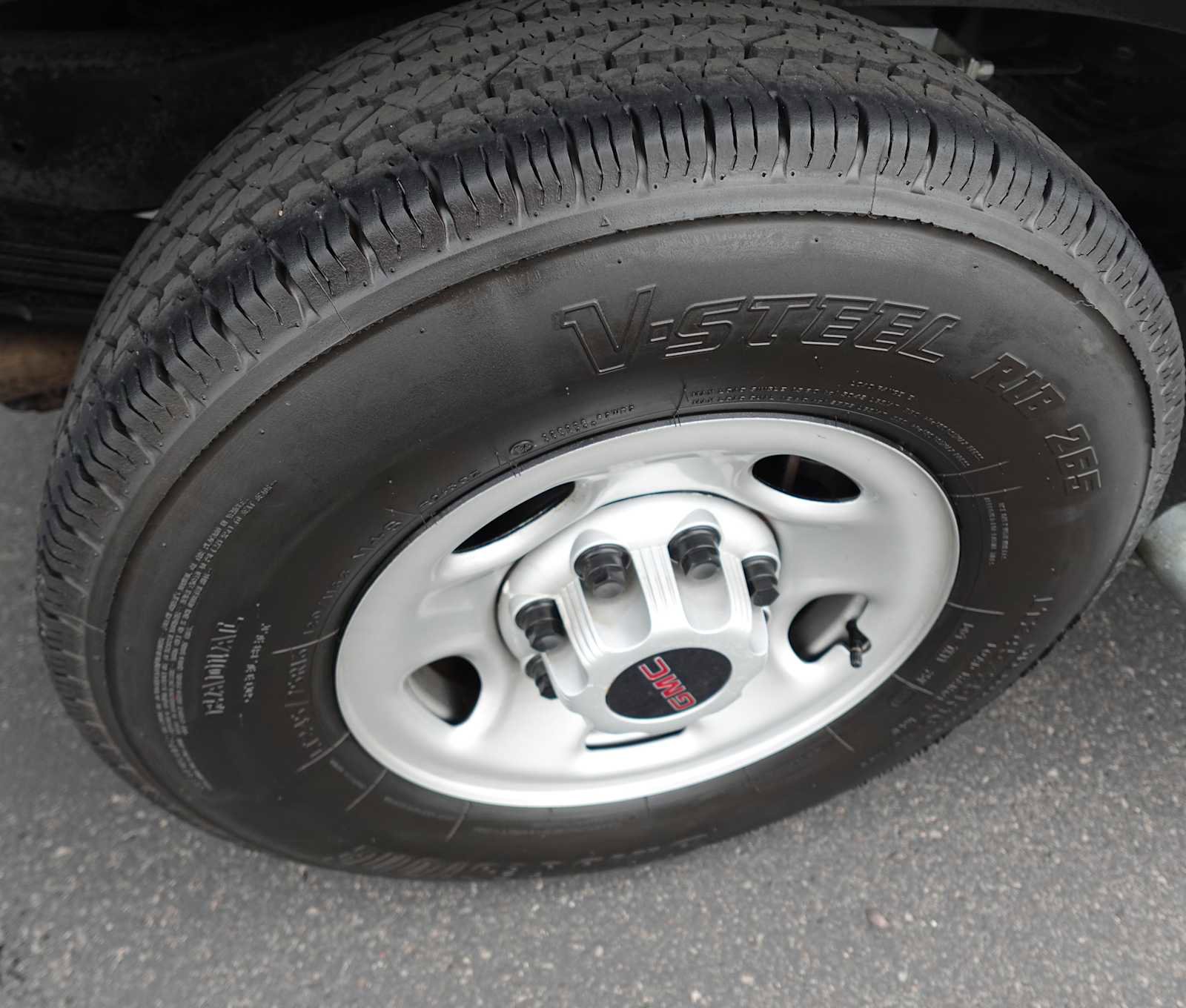 New 2025 GMC Savana 2500 w/ Driver Convenience Package image 27