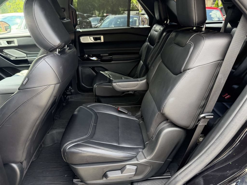 Used 2023 Ford Explorer ST w/ Equipment Group 401A AWD/4WD image 18