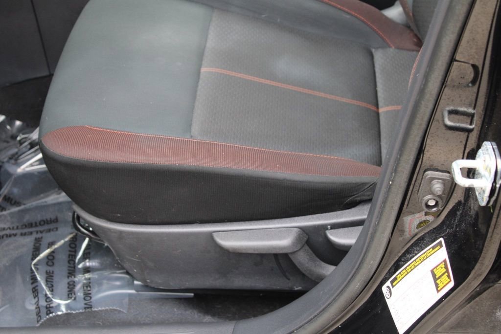 Used 2020 Nissan Versa SR image 16
