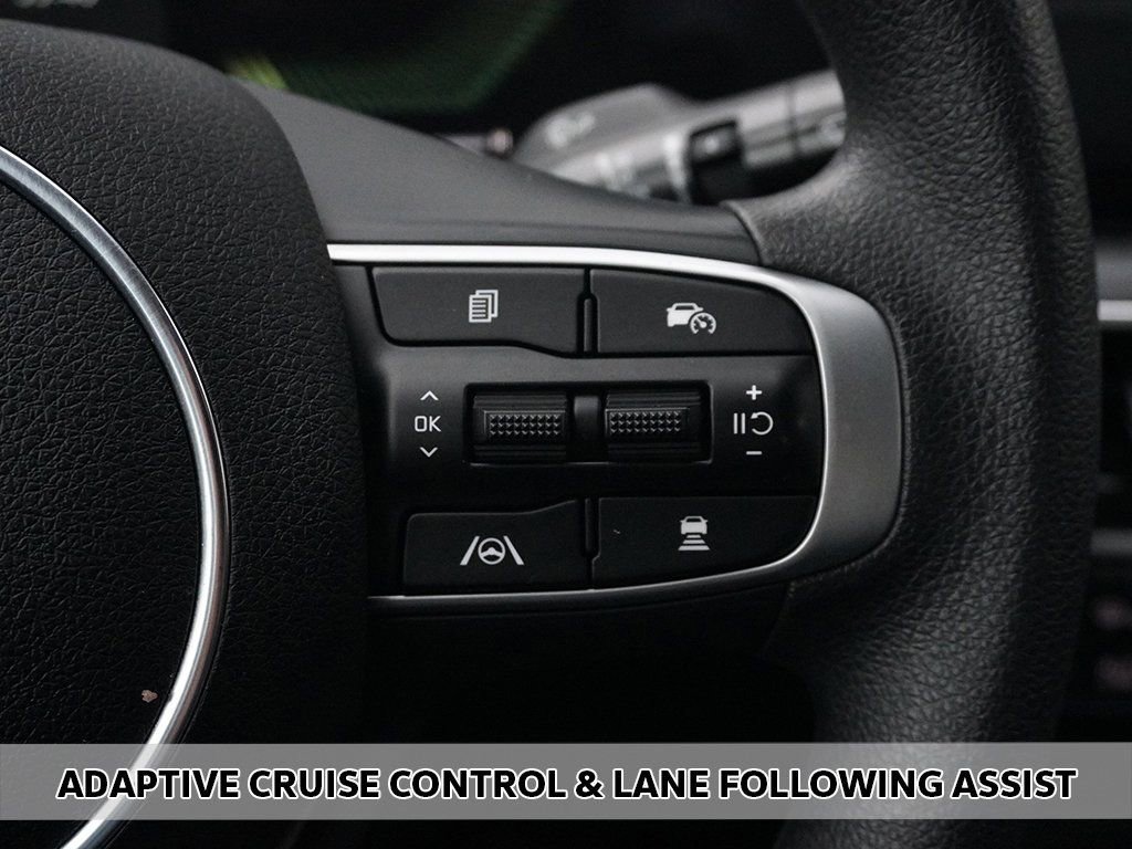 Used 2025 Kia K5 LXS image 3