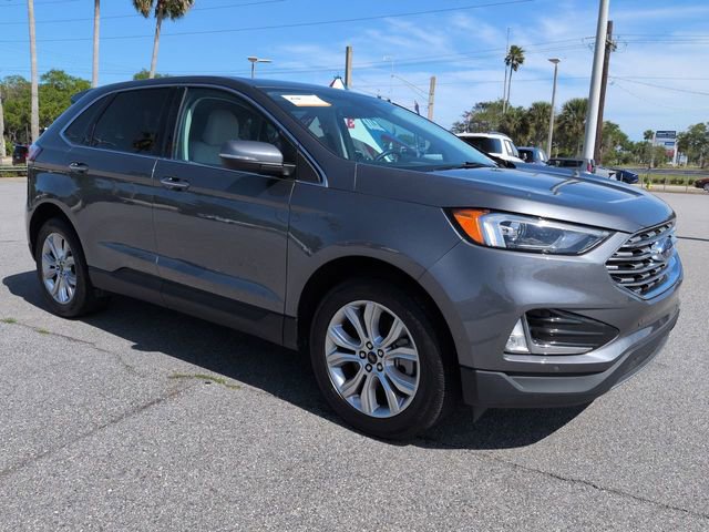Used 2023 Ford Edge Titanium AWD/4WD image 2