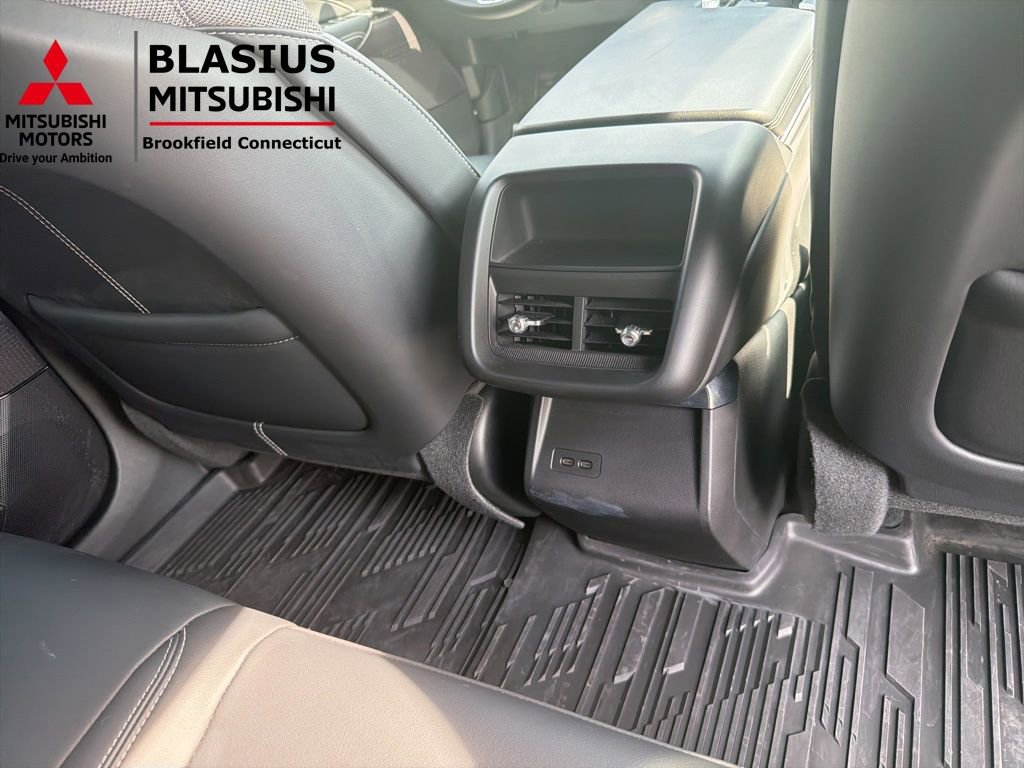 Used 2024 Cadillac Lyriq Tech AWD/4WD image 39