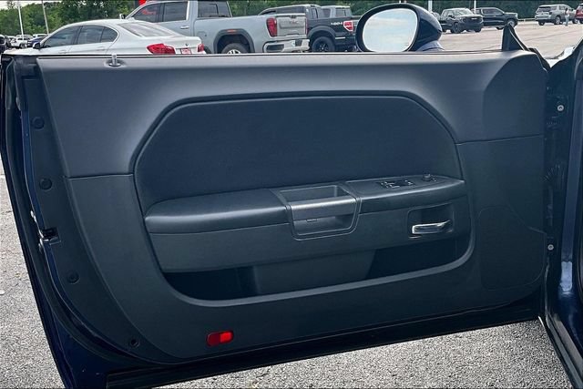 Used 2014 Dodge Challenger R/T RWD image 19