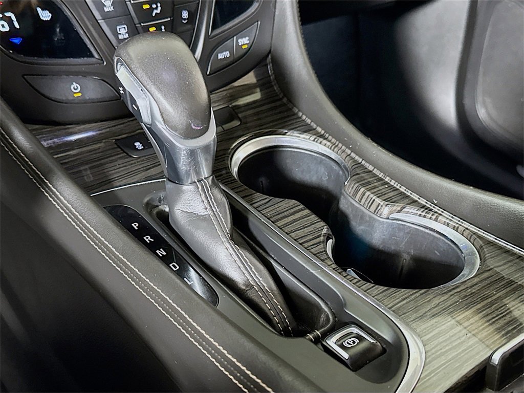 Used 2017 Buick Envision Essence image 15