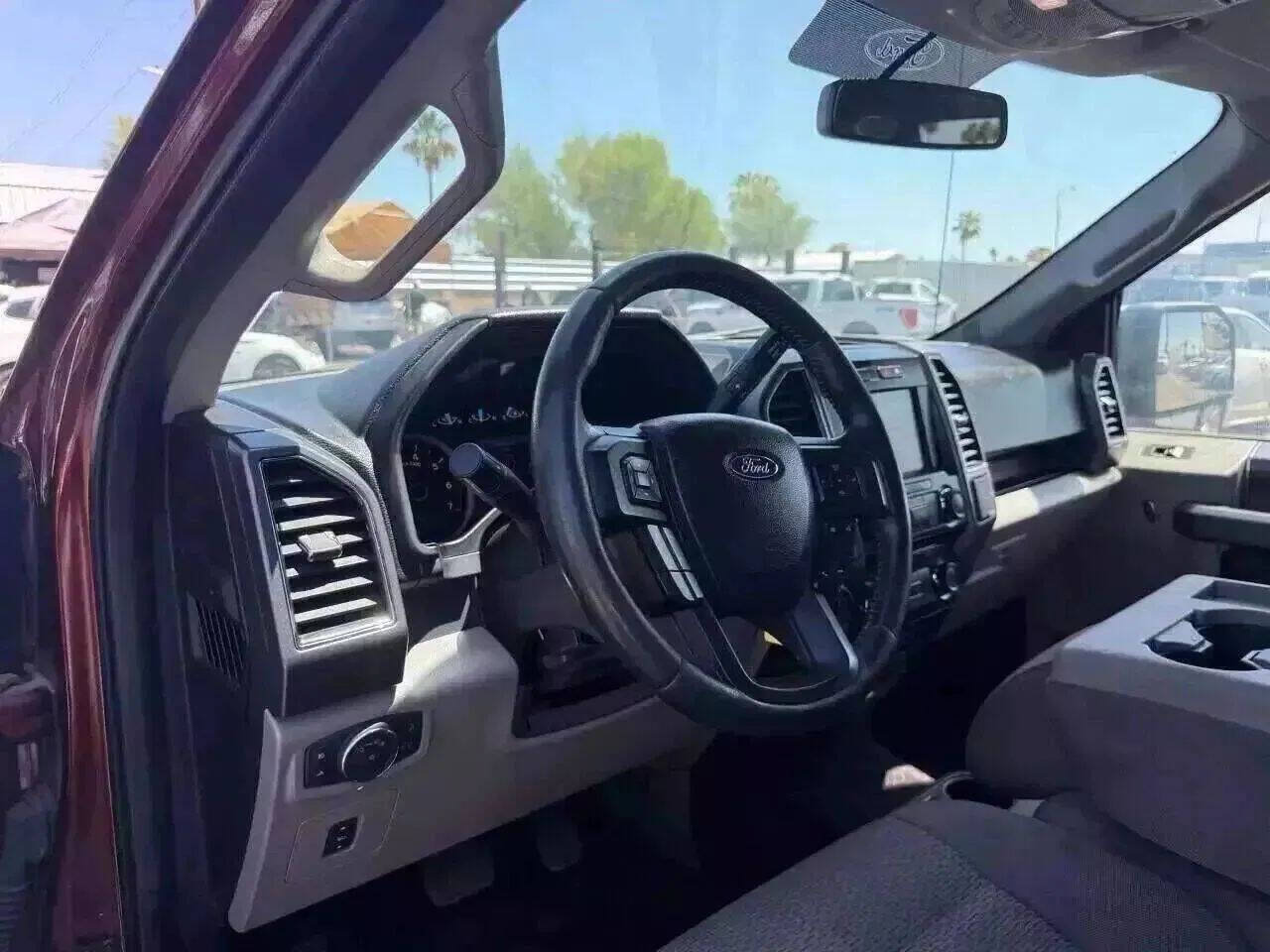 Used 2017 Ford F150 XLT w/ Equipment Group 302A Luxury RWD image 15