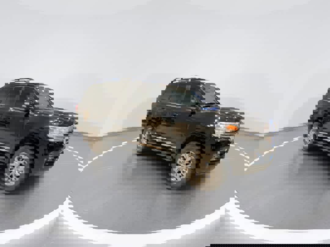 Used 2019 Toyota Land Cruiser image 2