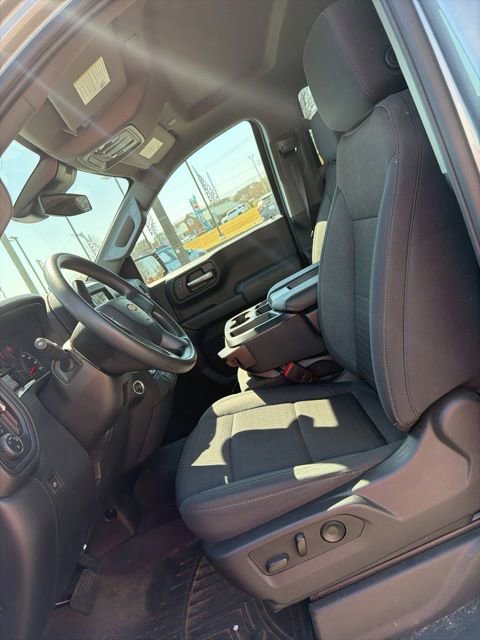Used 2024 Chevrolet Silverado 1500 Custom w/ Turbomax Blackout Package image 12
