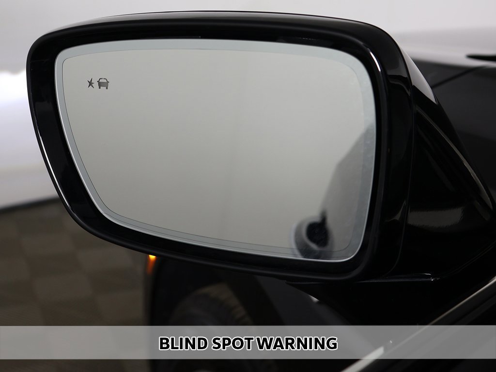 Used 2024 Buick Enclave Premium image 6