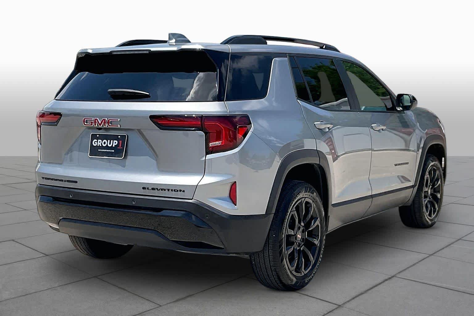 Used 2026 GMC Terrain Elevation w/ Elevation Premium Package AWD/4WD image 13