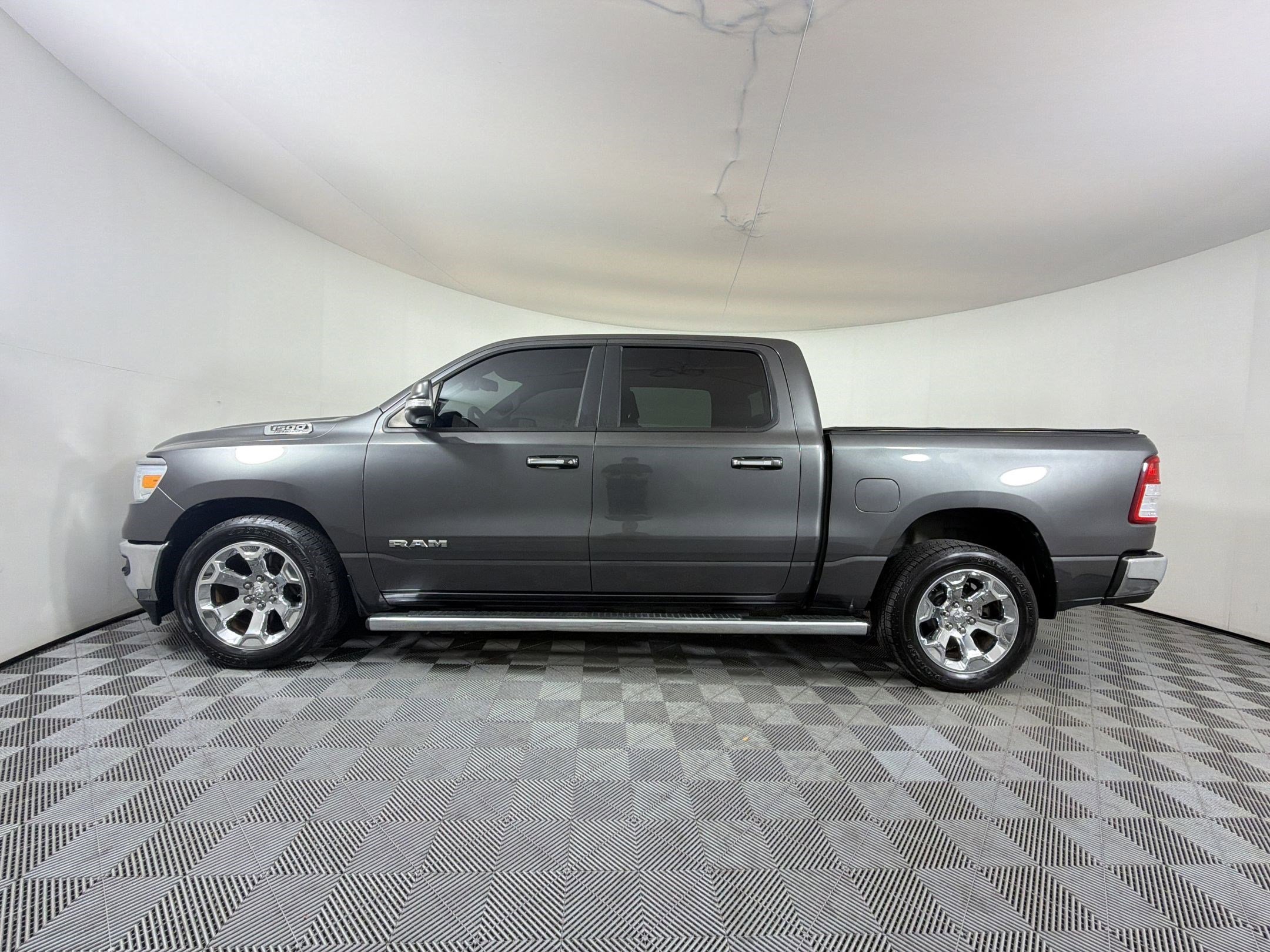 Used 2019 RAM 1500 Big Horn AWD/4WD image 2