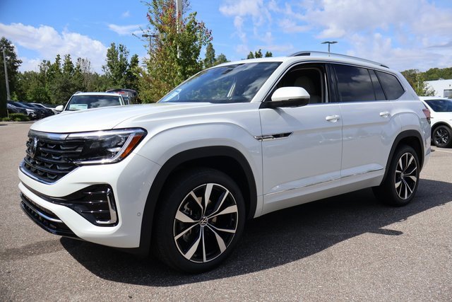 New 2026 Volkswagen Atlas SEL Premium R-Line image 3