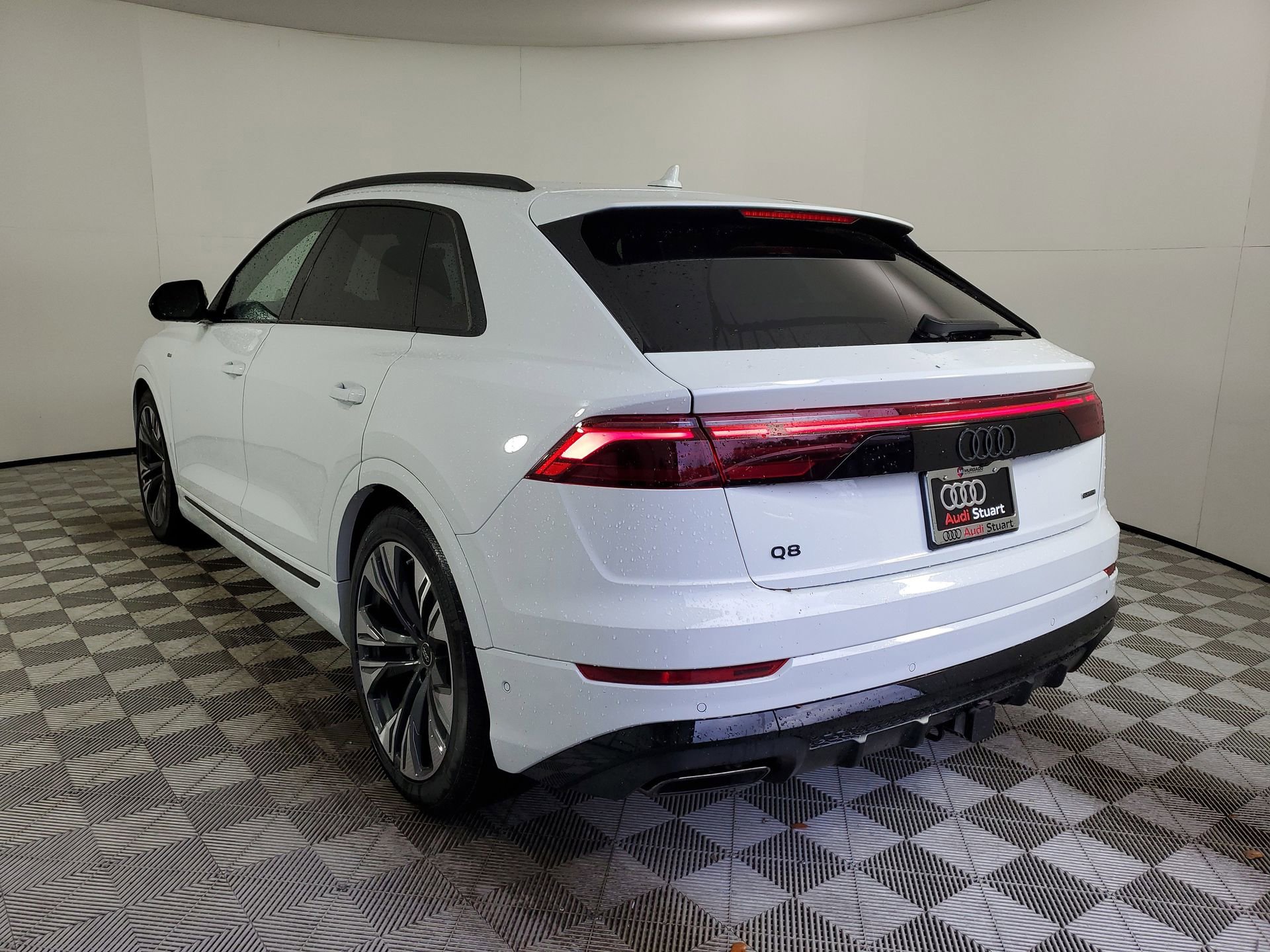 New 2026 Audi Q8 Premium Plus image 8