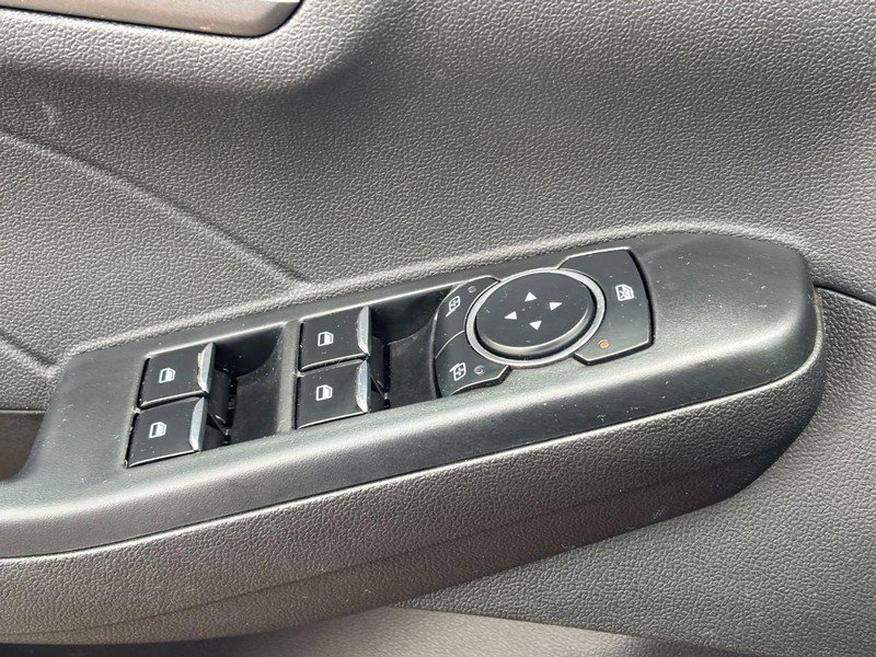 Used 2023 Ford Escape Active AWD/4WD image 17