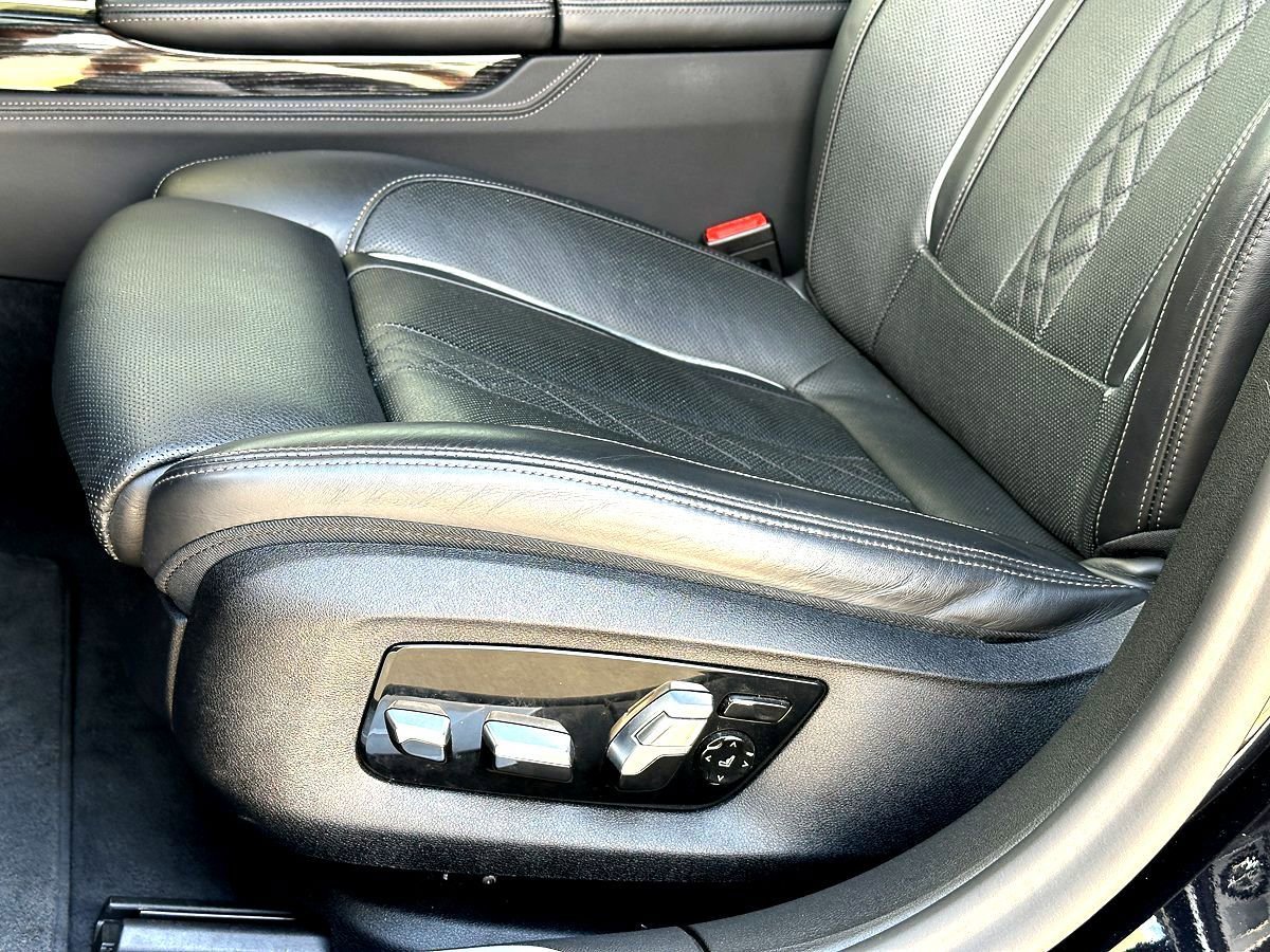 Certified 2022 BMW 740i w/ M Sport Package image 13