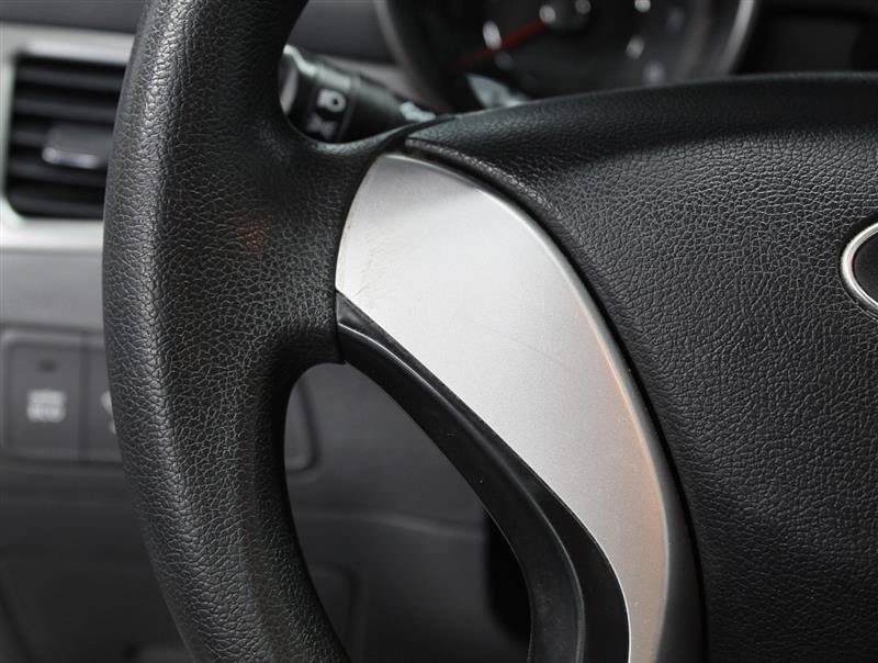 Used 2013 Hyundai Elantra GLS FWD image 11