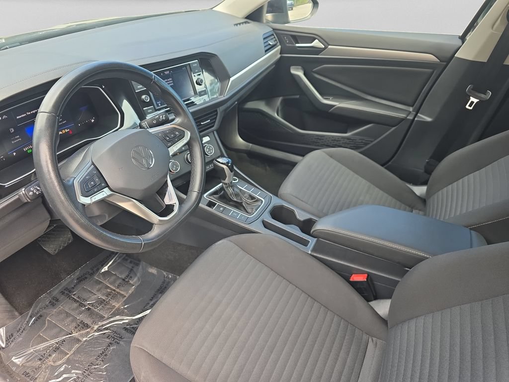 Certified 2024 Volkswagen Jetta S FWD image 31