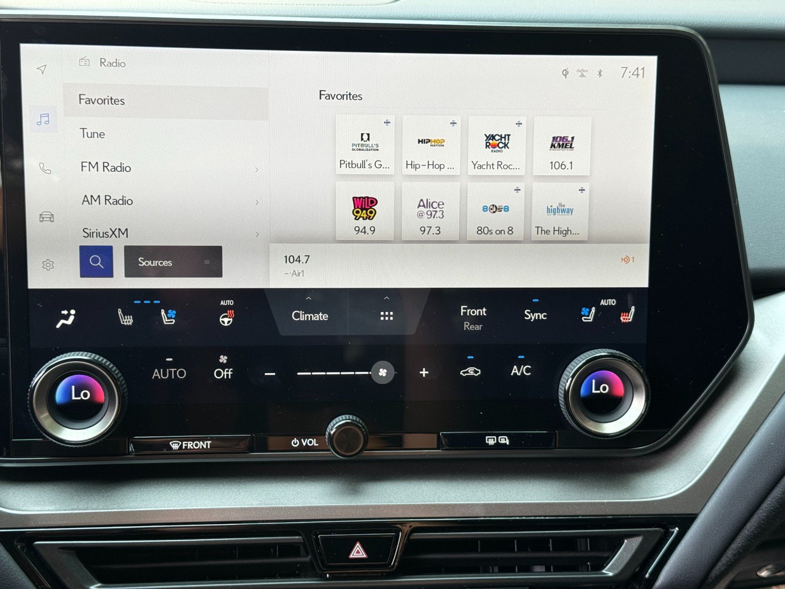 Used 2024 Lexus TX 500h AWD w/ Technology Package image 28