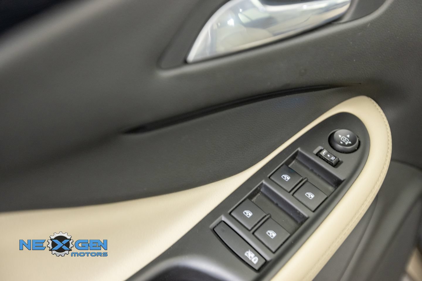 Used 2018 Buick Envision Preferred FWD image 12