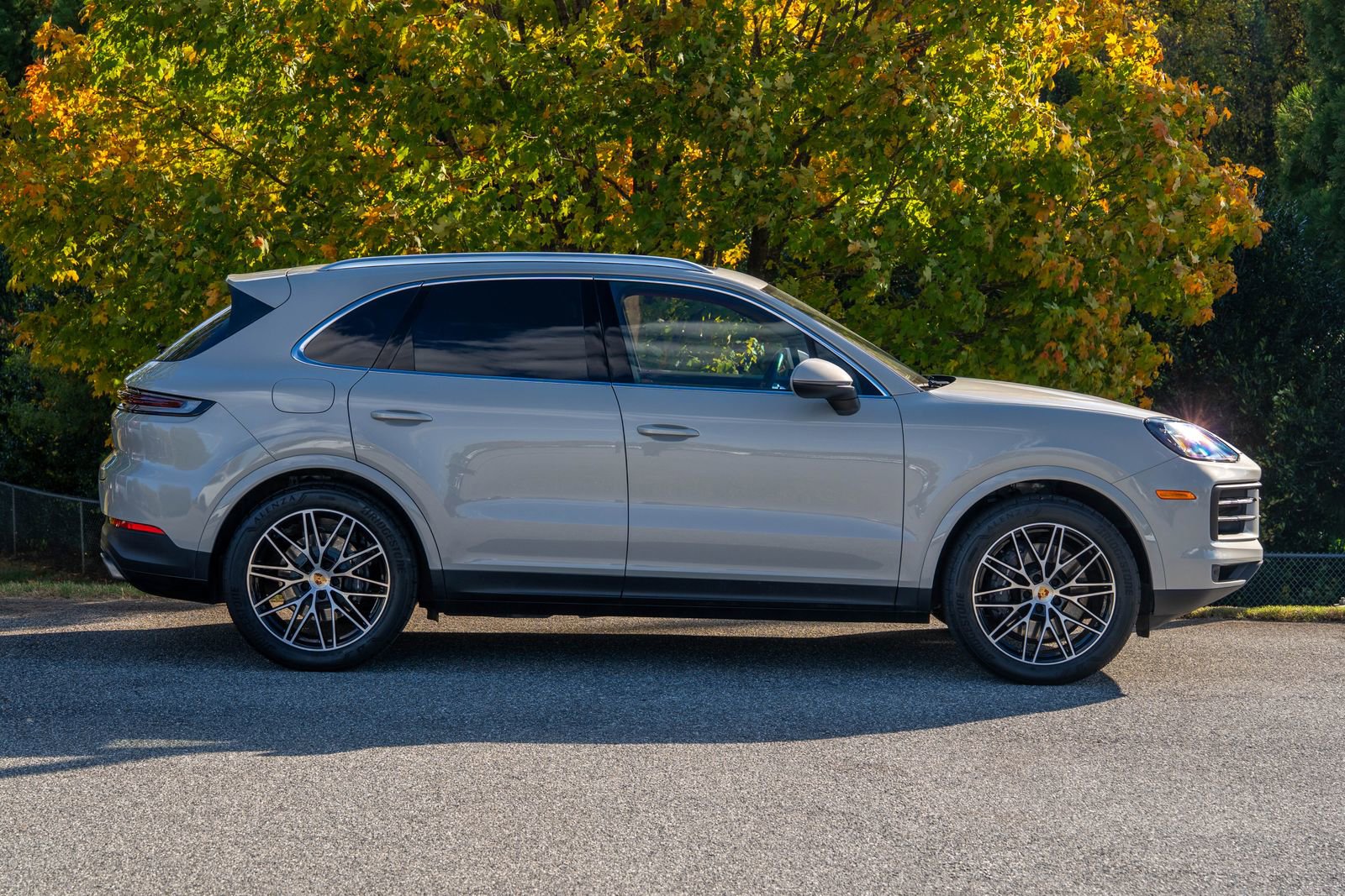 Certified 2024 Porsche Cayenne image 8