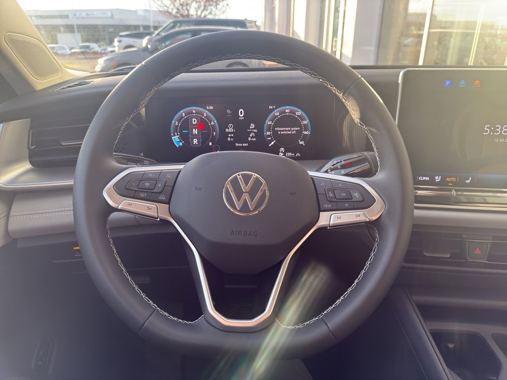 New 2026 Volkswagen Tiguan SE image 10