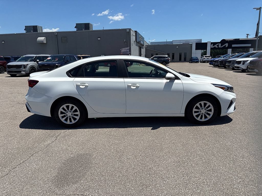 Certified 2022 Kia Forte Sedan FWD image 2