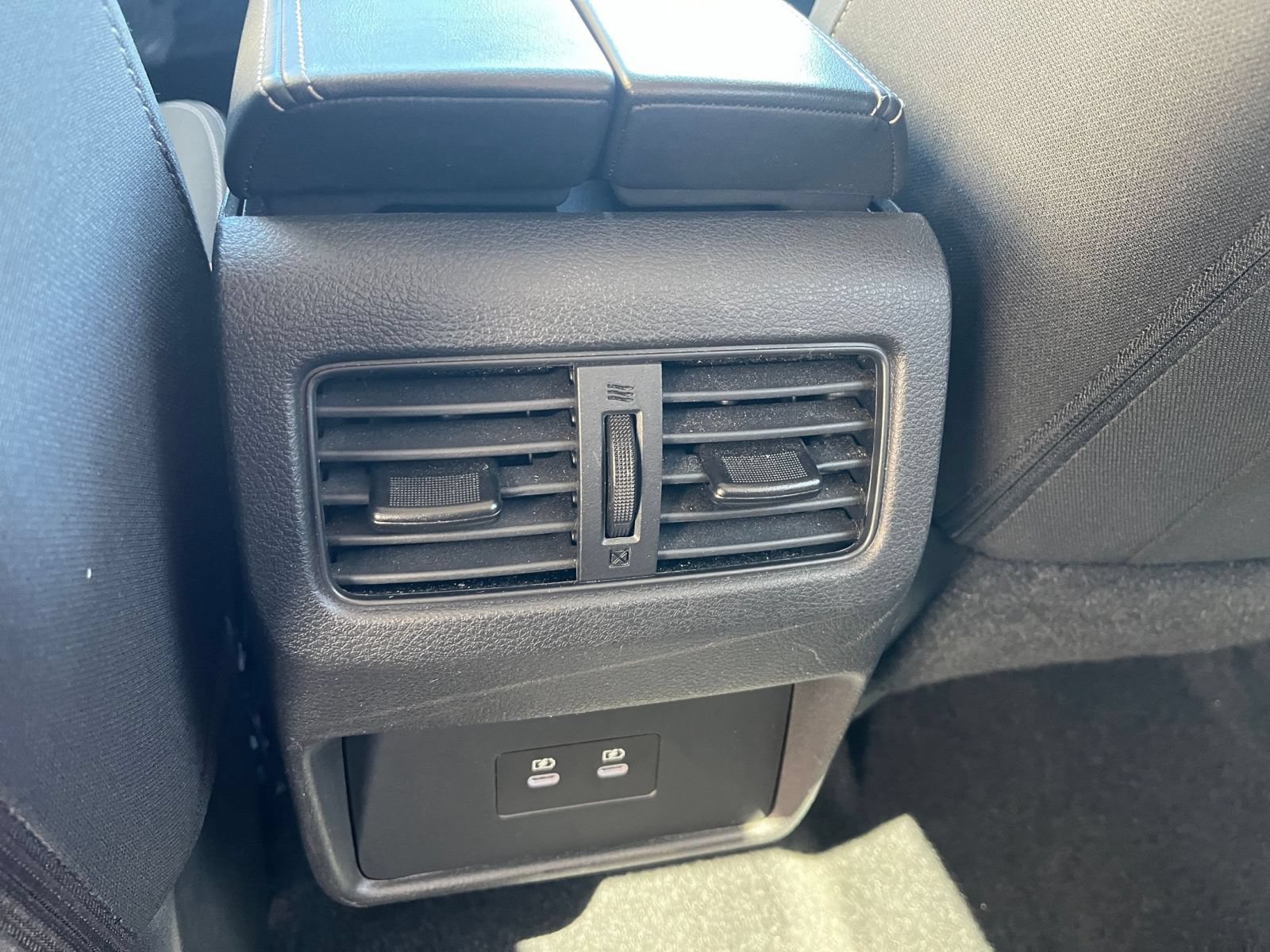 Used 2025 Nissan Rogue SV FWD image 24