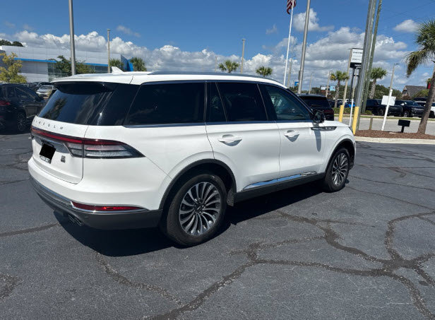 Used 2023 Lincoln Aviator Reserve w/ Elements Package Plus AWD/4WD image 8