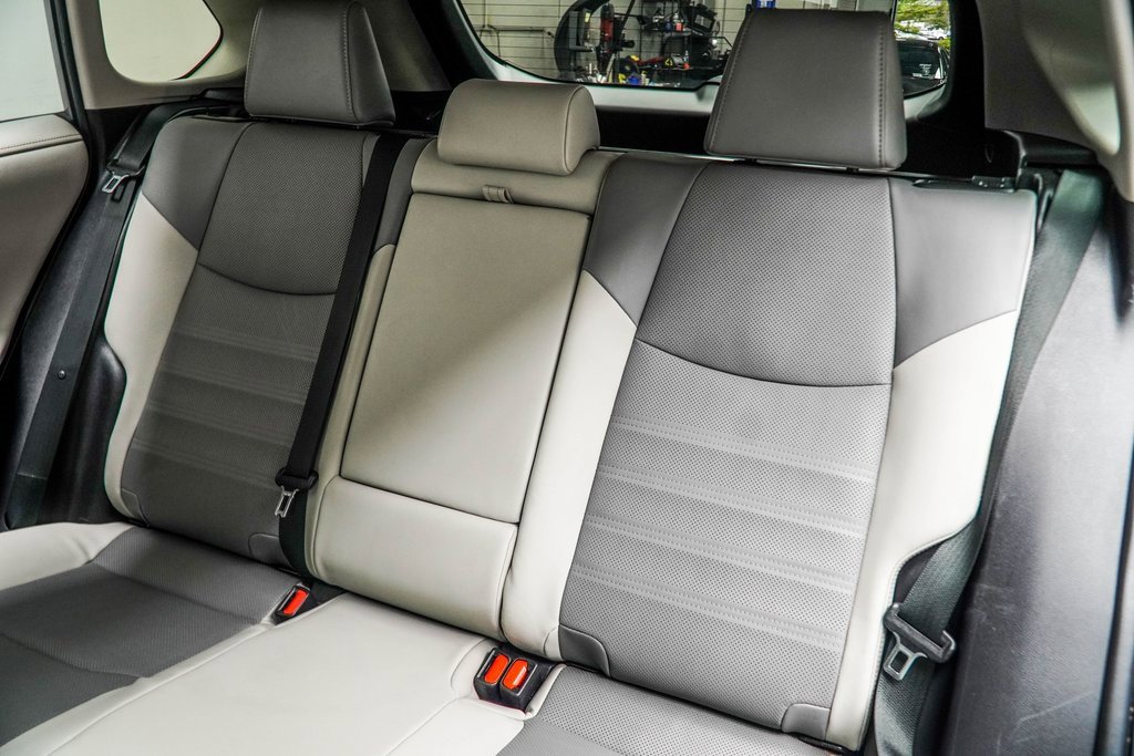 Used 2019 Toyota RAV4 Limited image 37