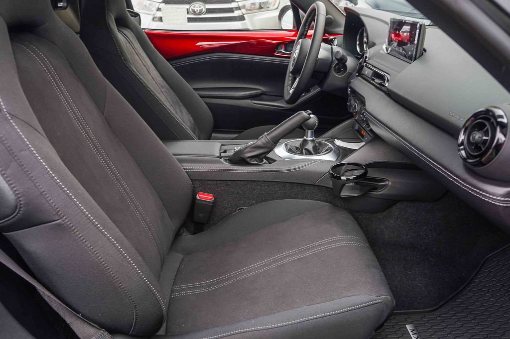 New 2026 MAZDA MX-5 Miata Club w/ Appearance Package RWD image 20