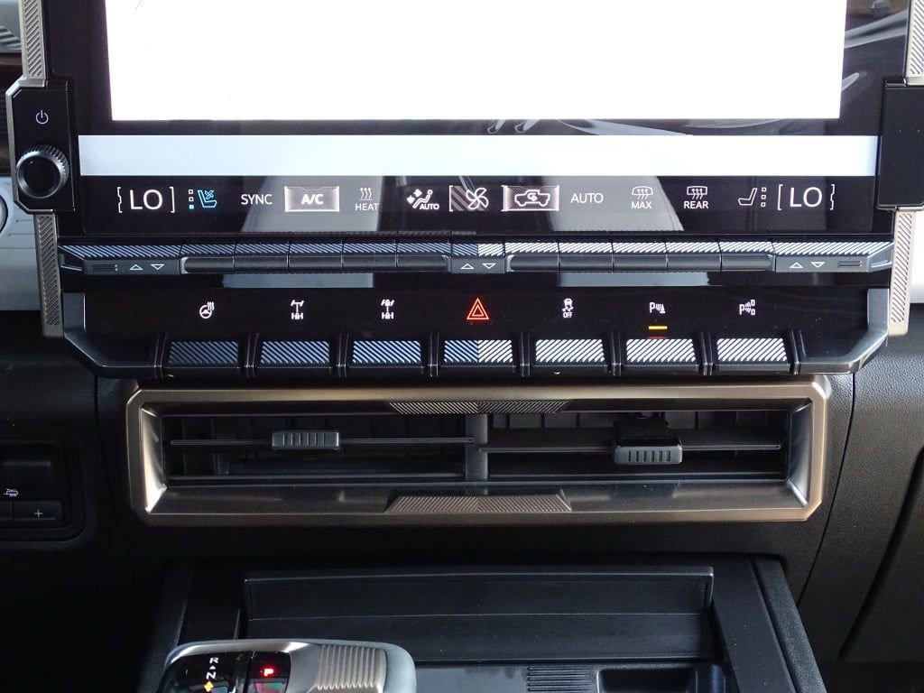 New 2025 GMC Hummer EV 3X w/ Extreme Off-Road Package image 26