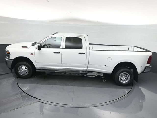 New 2026 RAM 3500 Tradesman AWD/4WD image 34
