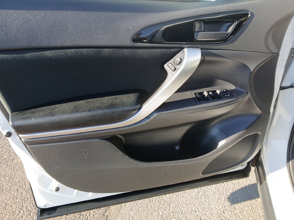Used 2019 Mitsubishi Eclipse Cross ES AWD/4WD image 11
