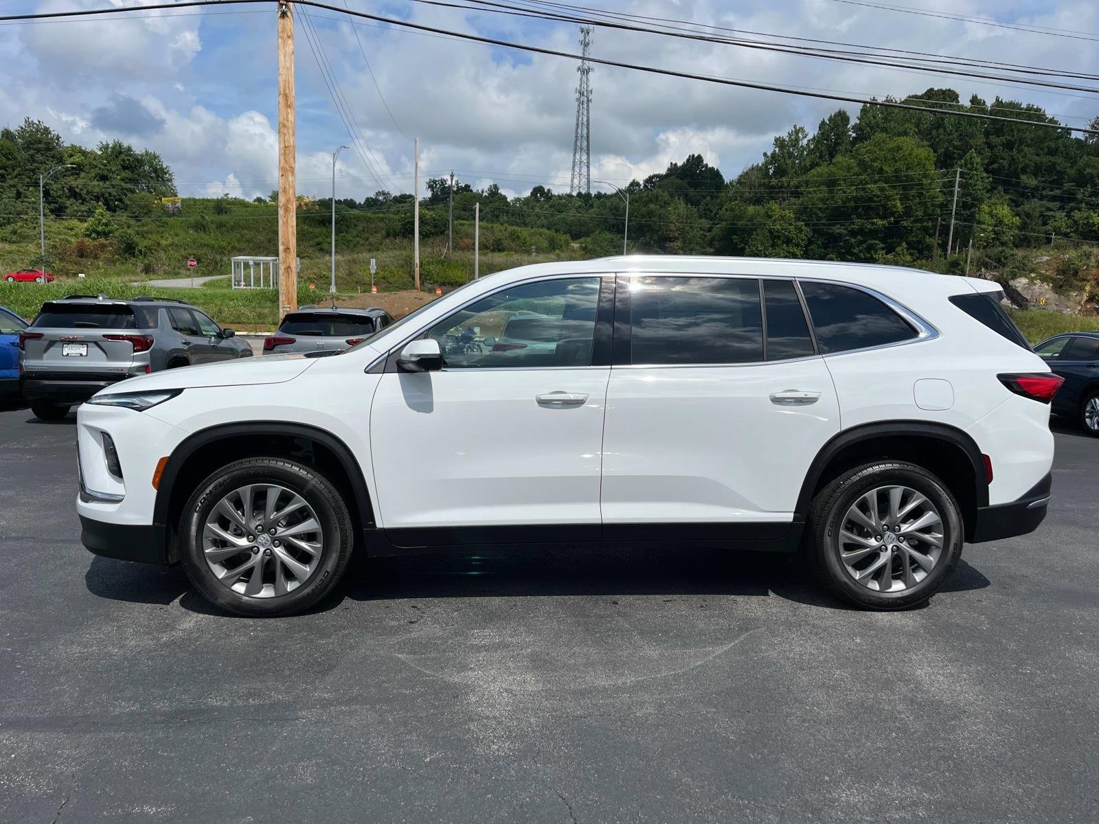 New 2026 Buick Enclave Preferred w/ Power Package image 7