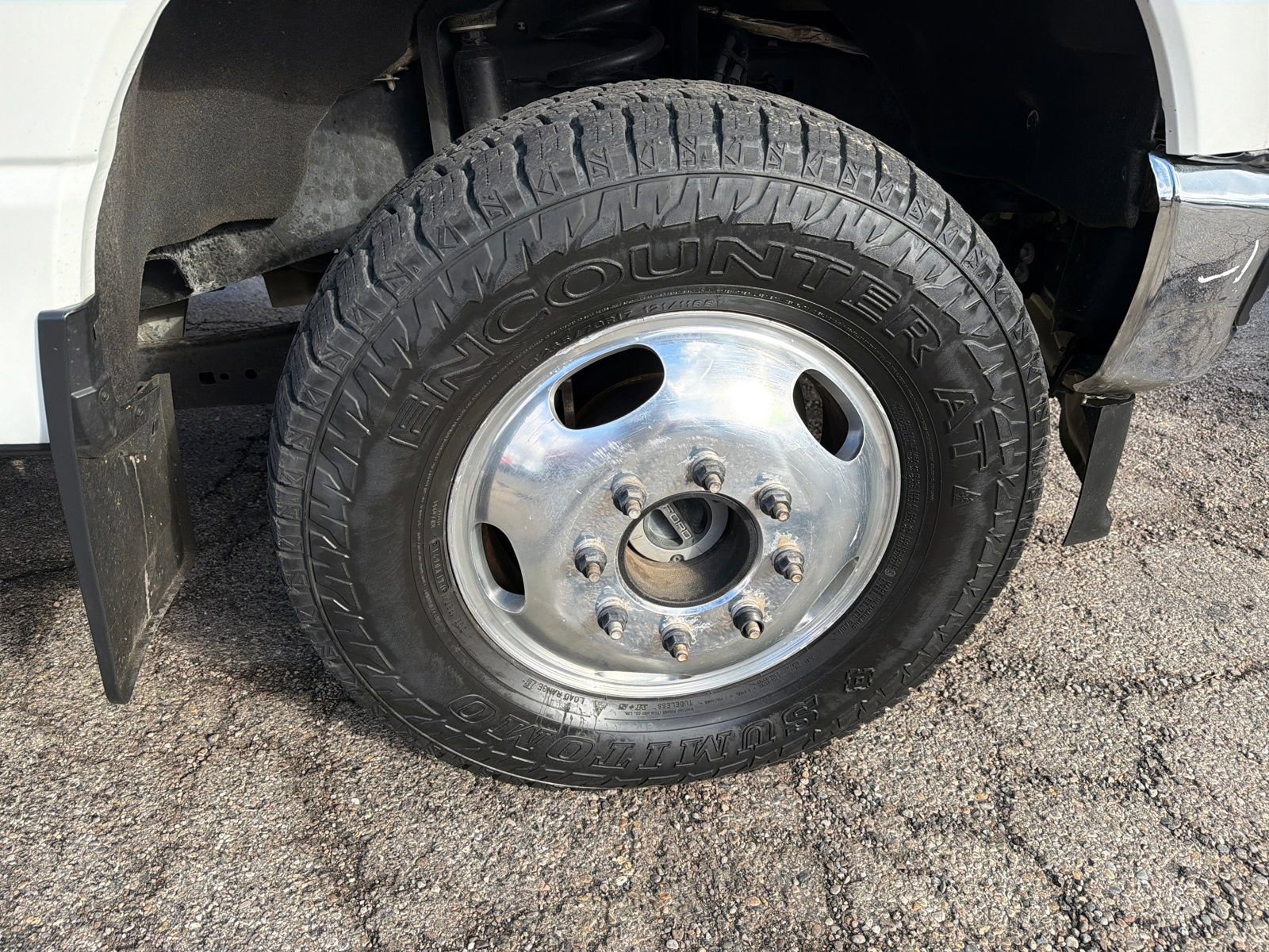 Used 2023 Ford F350 Lariat w/ Lariat Ultimate Package AWD/4WD image 11