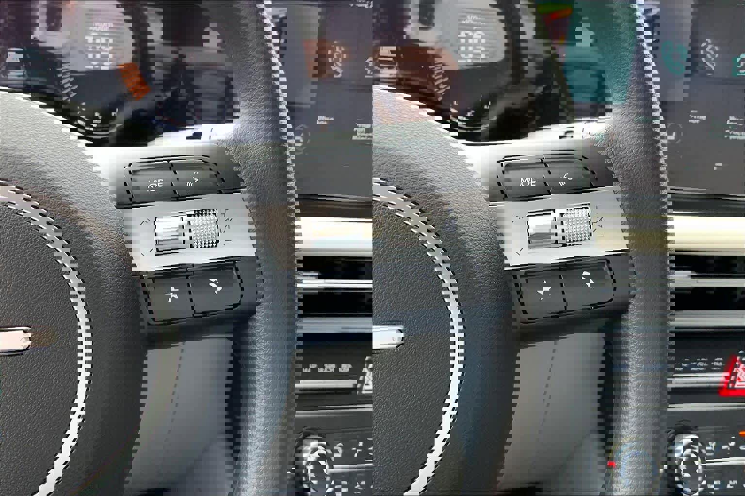 Used 2026 Hyundai Tucson SE image 25