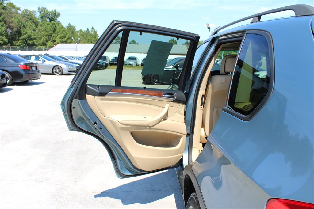 Used 2008 BMW X5 3.0si image 29