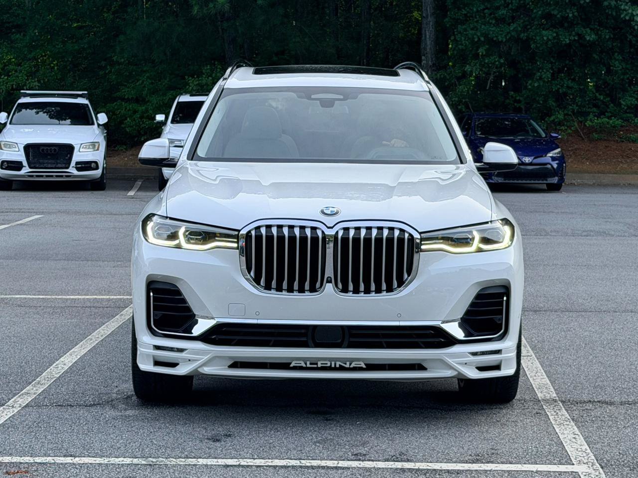 Used 2022 BMW ALPINA XB7 AWD/4WD image 3