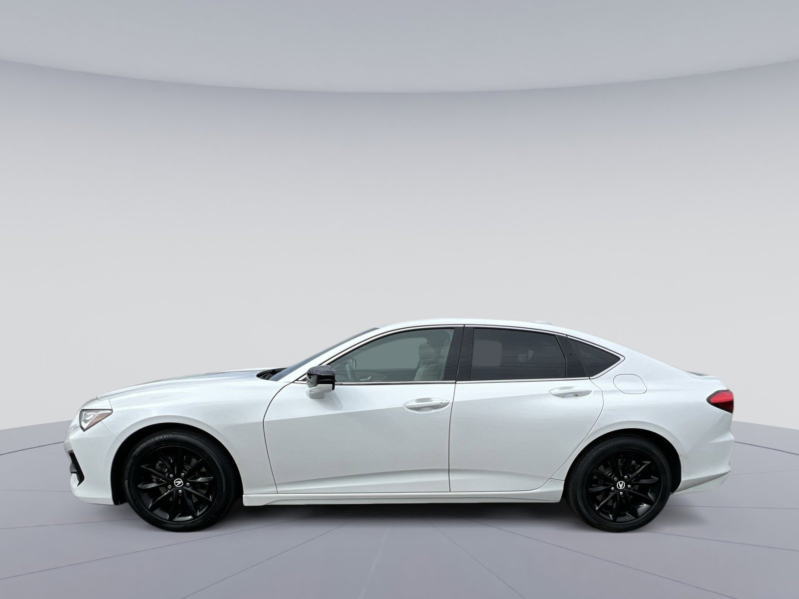 Used 2021 Acura TLX SH-AWD image 2